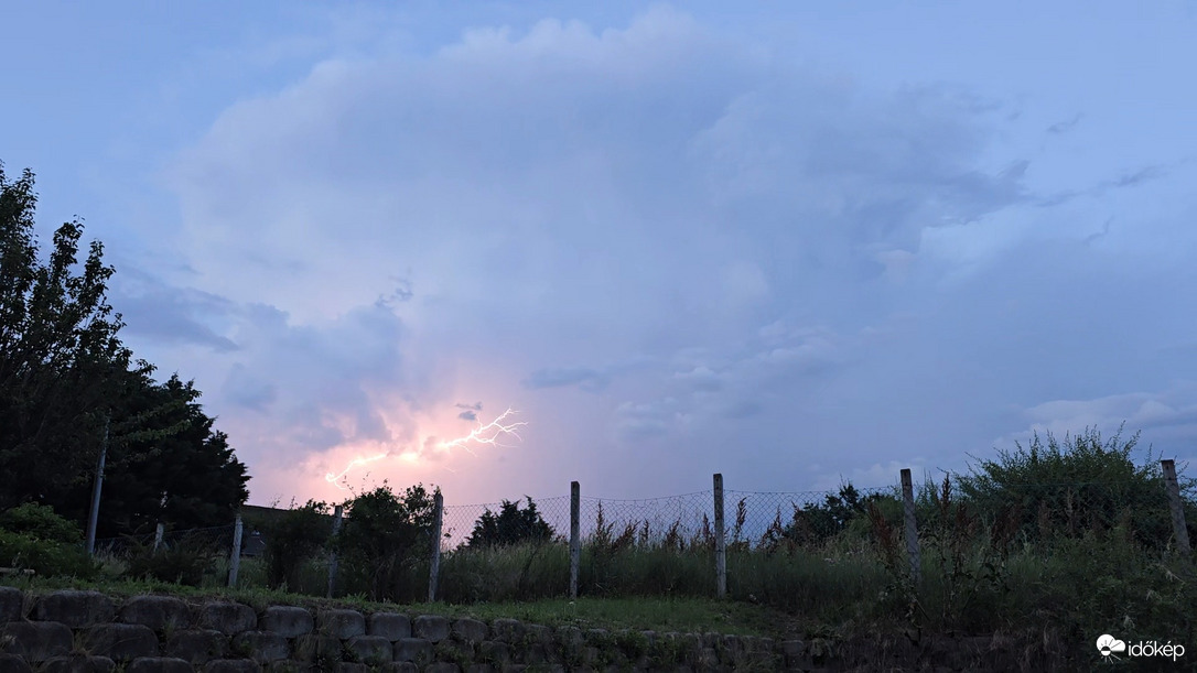 Észlelési fényképek