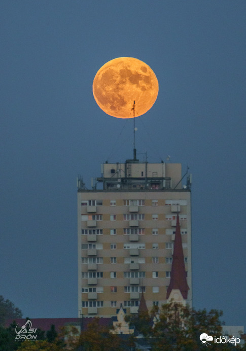 Holdkelte Szombathelyen, 16.35-kor.