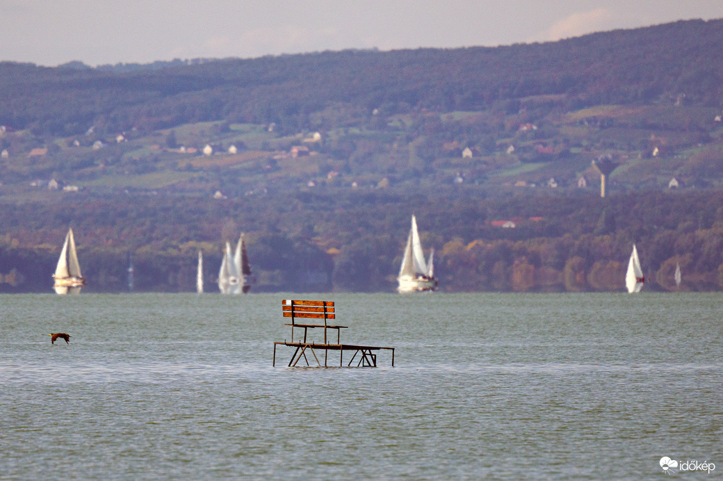 Balaton közepén