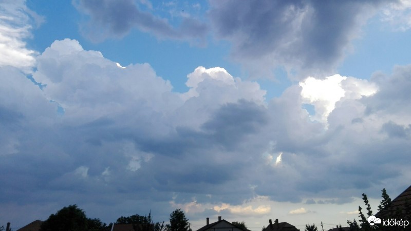 Észlelési fényképek