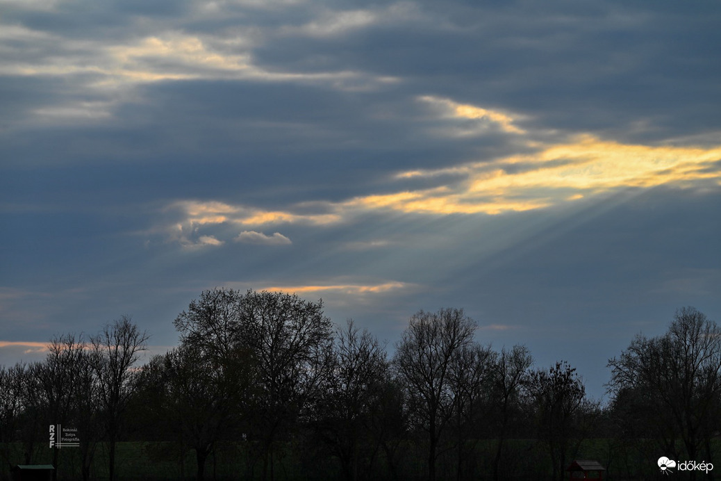 Észlelési fényképek