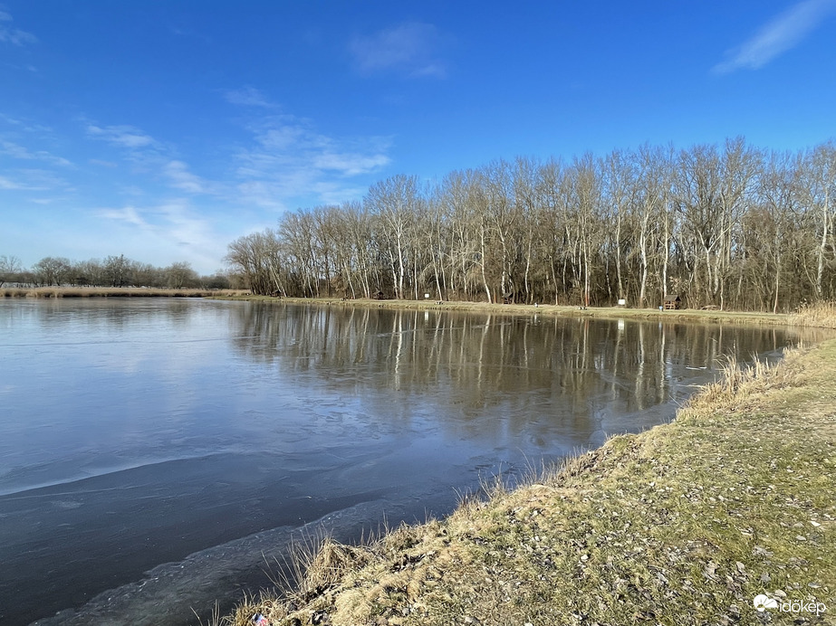 Befagyás alatt a Kis-Tisza holtág