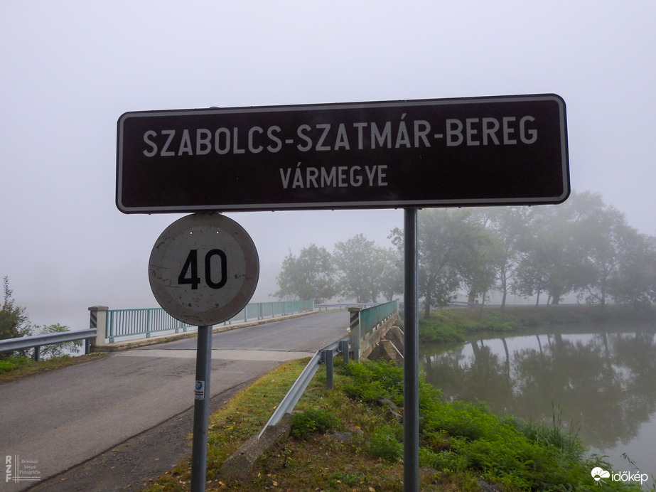 Homályos csend a tiszalöki Kis-Tiszánál