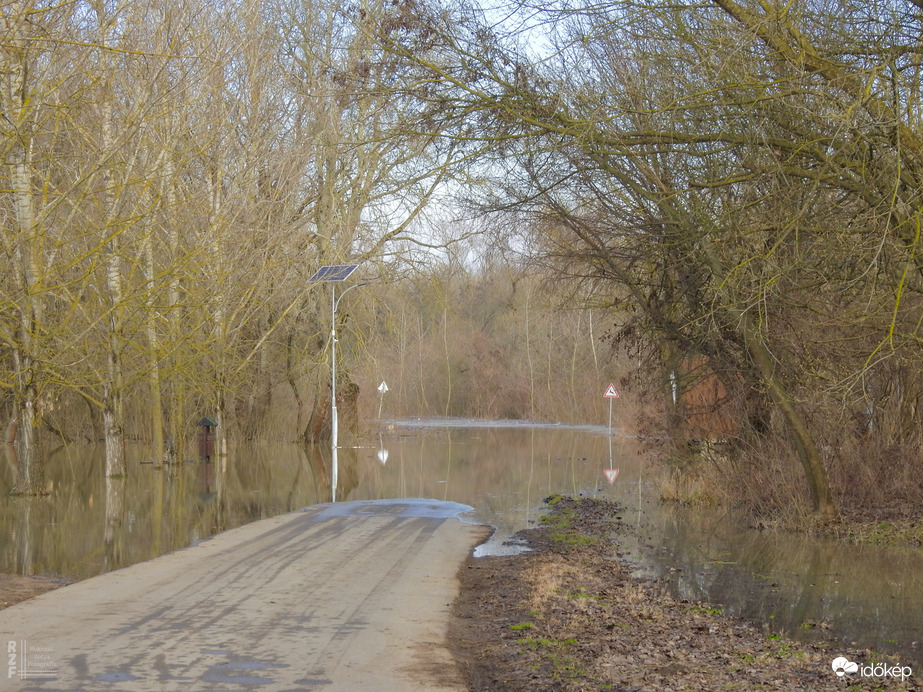 Árvíz, 565 cm, Kis-Tisza/Tiszalök