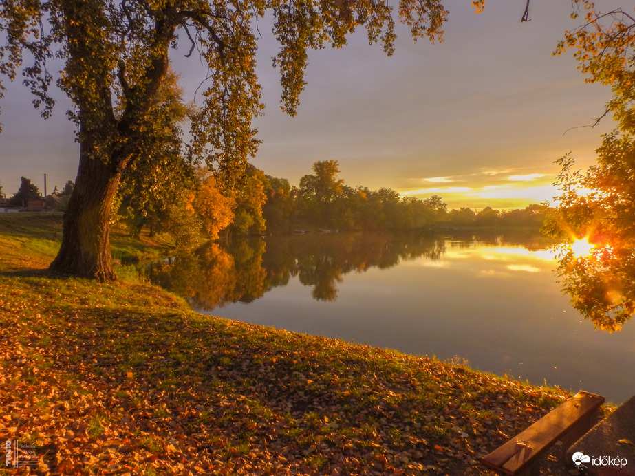 Ma esti csoda naplemente a tiszalöki Kis-Tiszán
