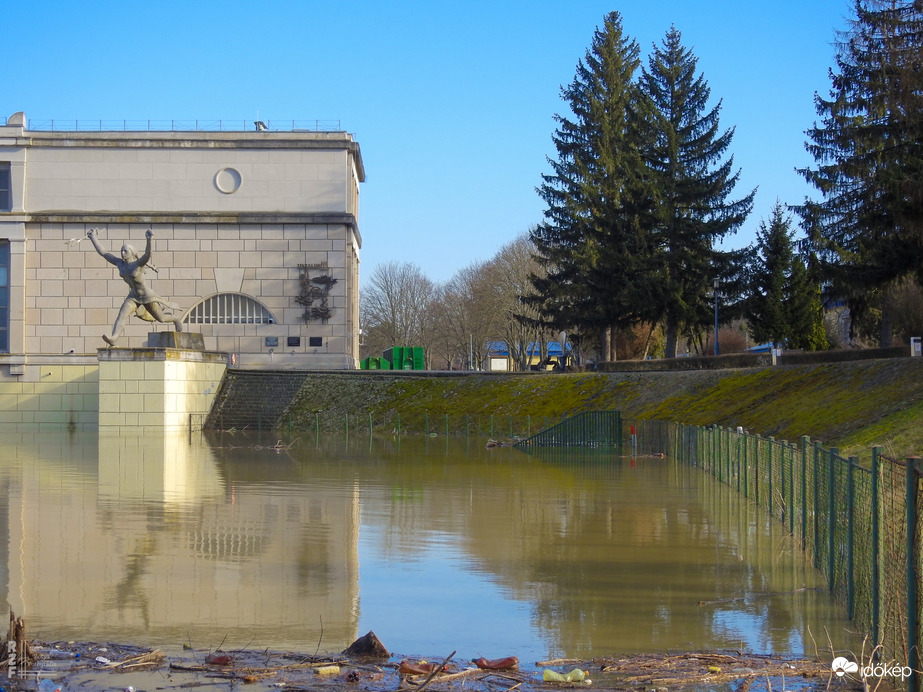 Árvíz / Tiszalök-Vízerőmű