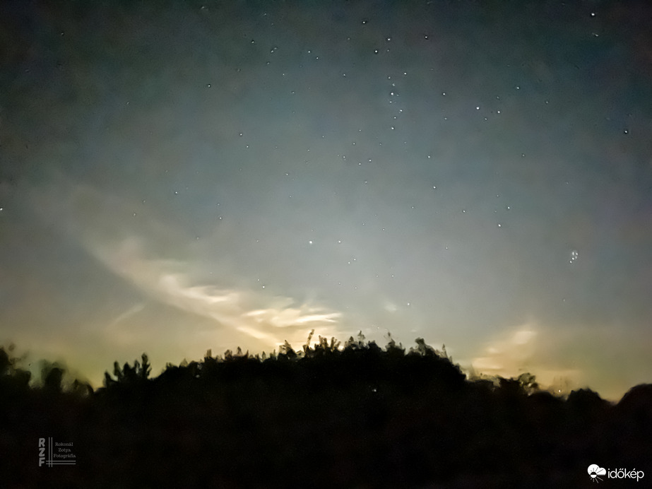 Világító felhő ?