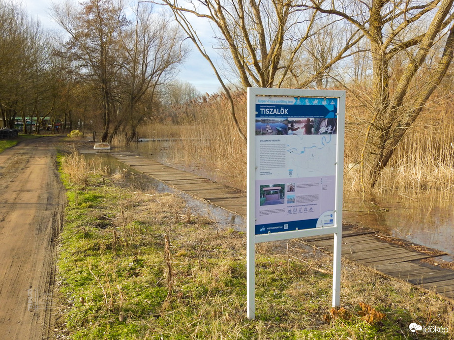 Árvíz, 520 cm, Tiszalök/Szepi-tanya, strand, kalandpark