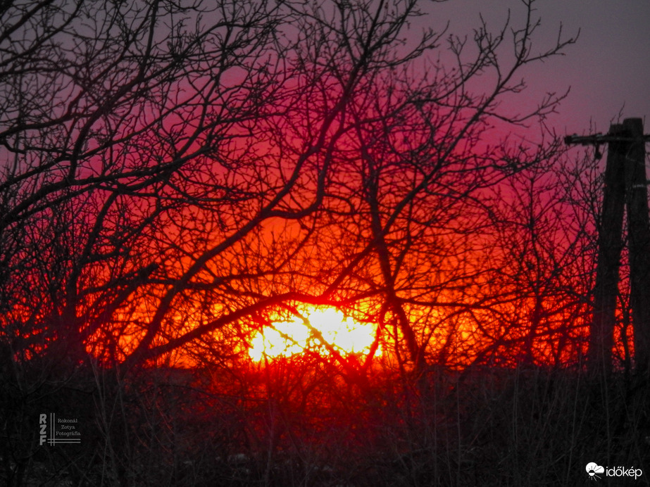 Naplemente Tiszalök 