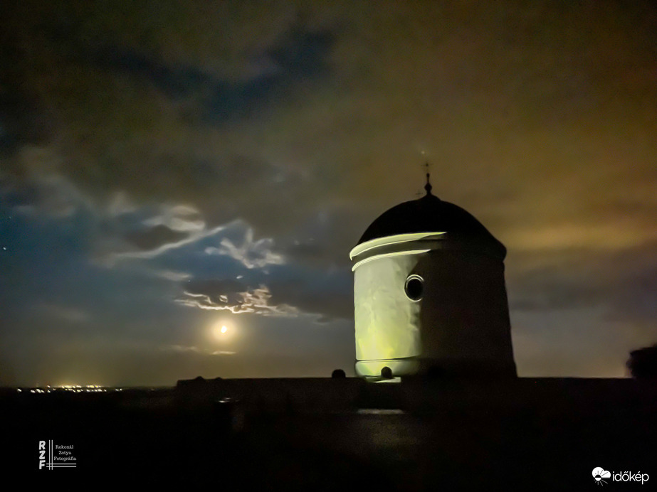 Szent Teréz sejtelmes kápolnája