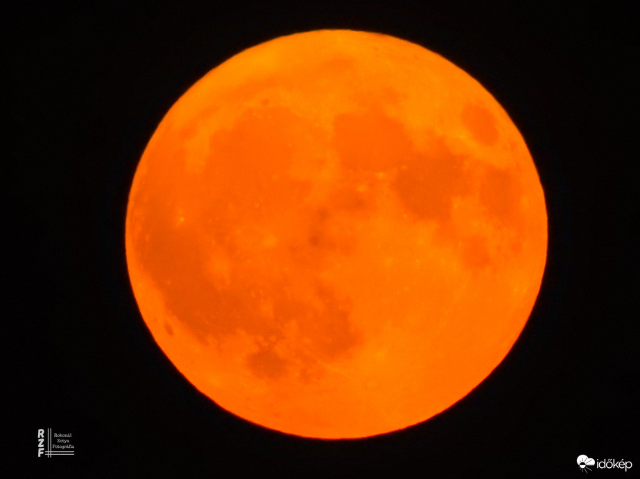 “Kék” szuperhold