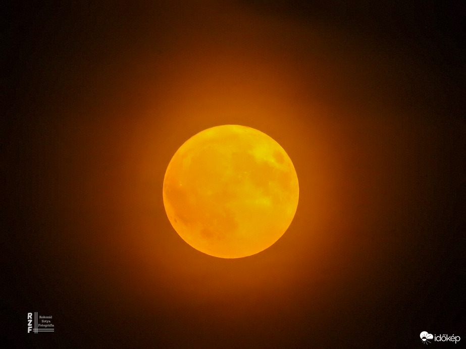 Kék szuperhold Tarcal