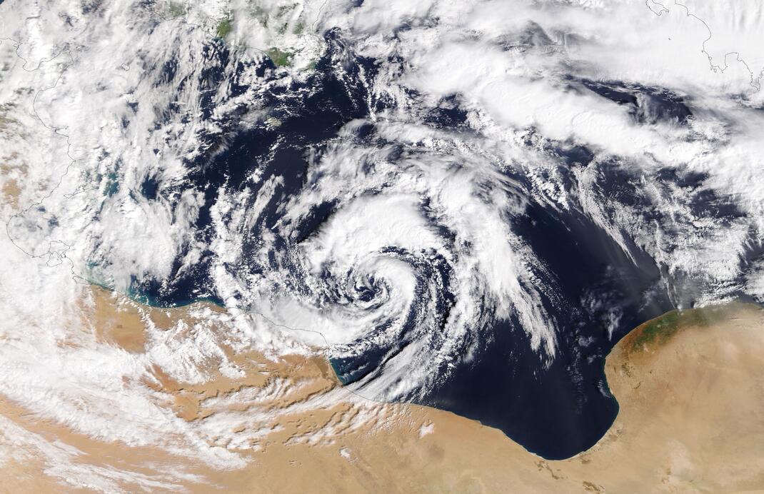 Időjárási grafikonok, térképek