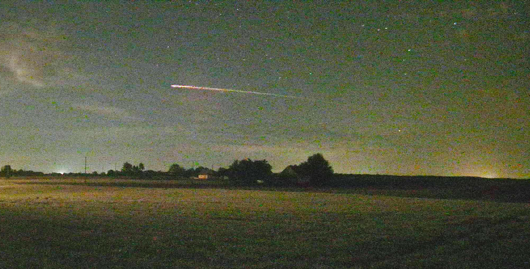 Égő űrszemét a déli égbolton