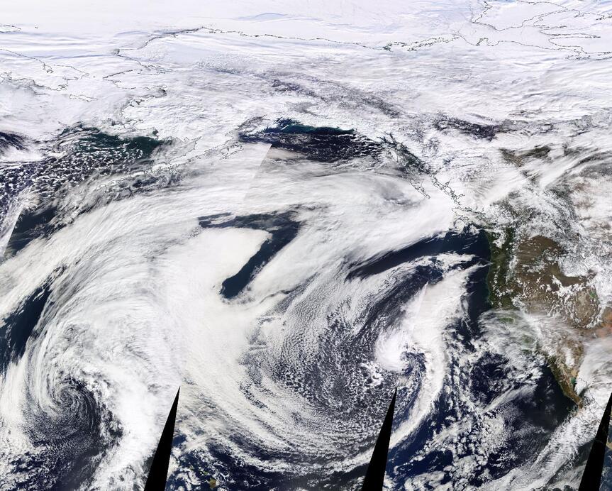 Hatalmas 7-es a Csendes-óceán felett