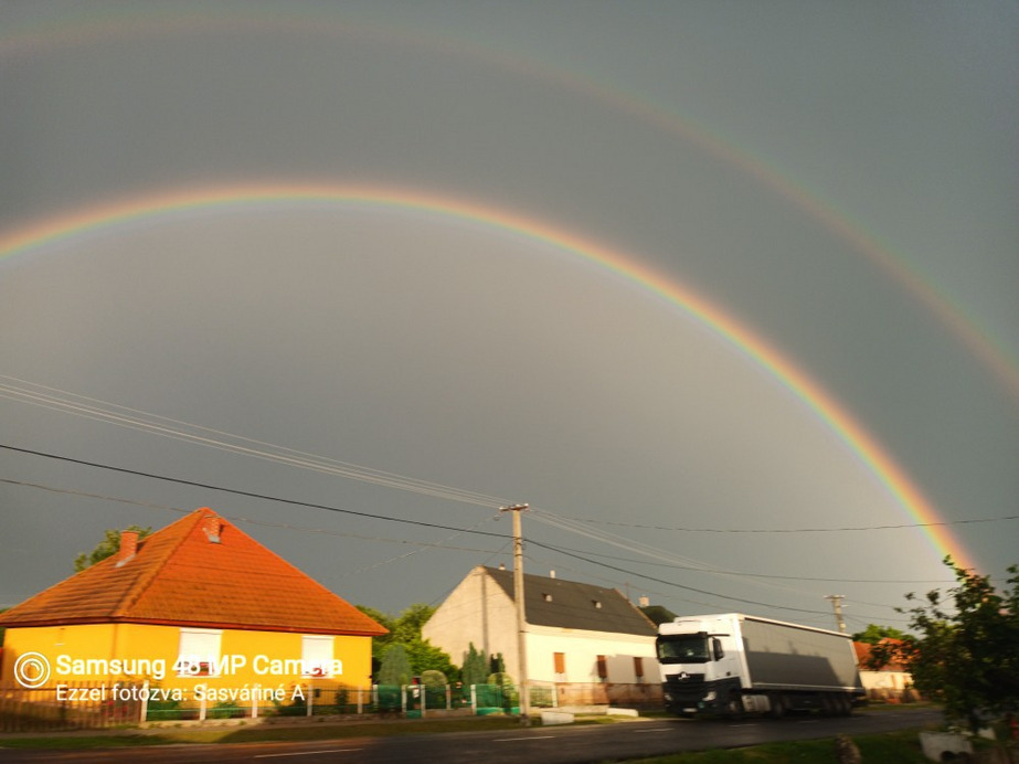 Észlelési fényképek