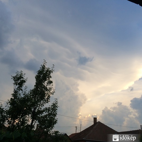 Észlelési fényképek