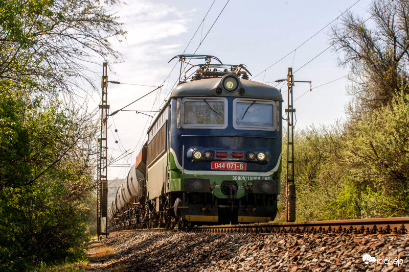 CFR 43 és tartályvonata Szárnál