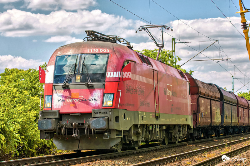 Siemens 1116-003 RCA Taurus és tehervonata, Abda közelében