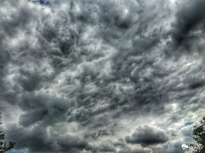 Áramlatok egy gomolyfelhőben