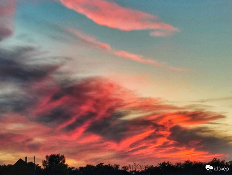 Esti tündöklés zárásként