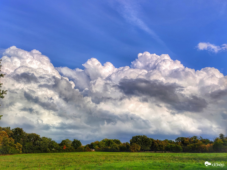 Erőhöz kaptak a gomolyok
