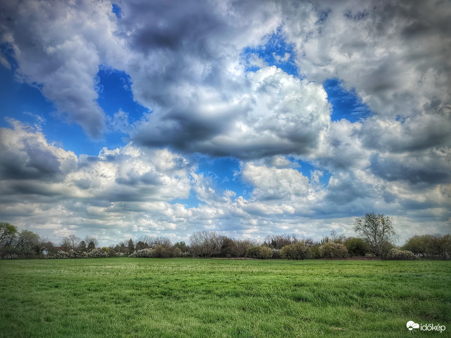 Erősen gomolygós márciusi vég