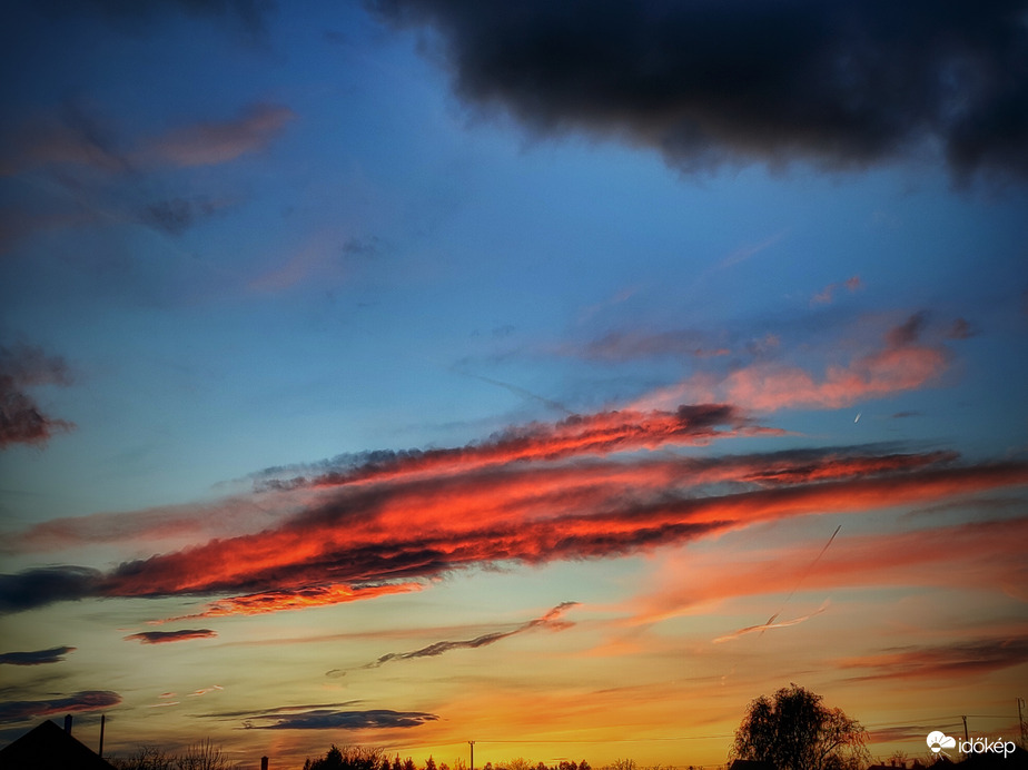 Alkonyat utolsó színei