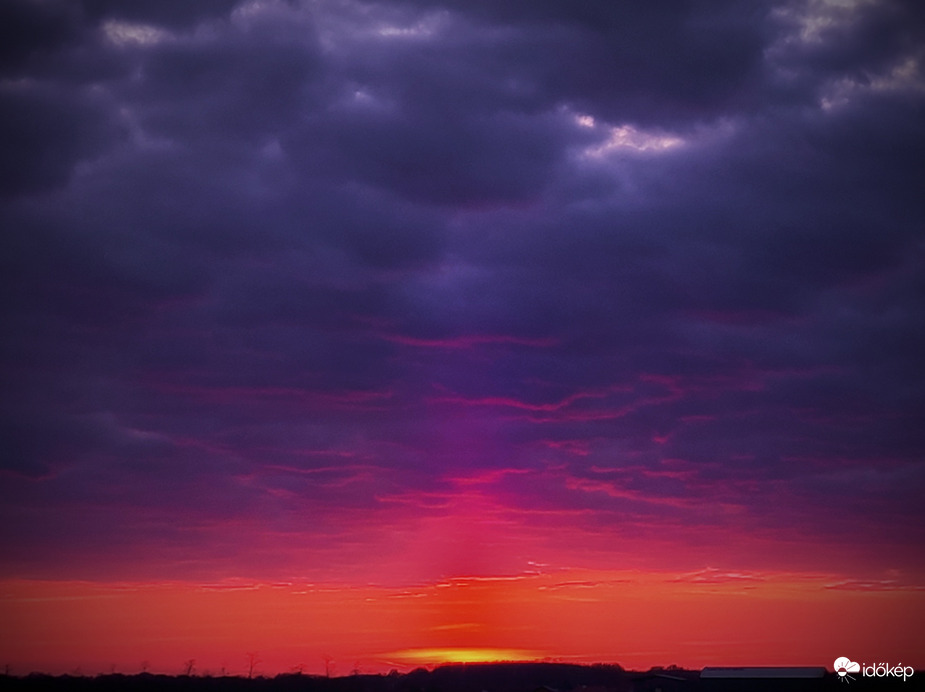 Alkonyati utóhatás