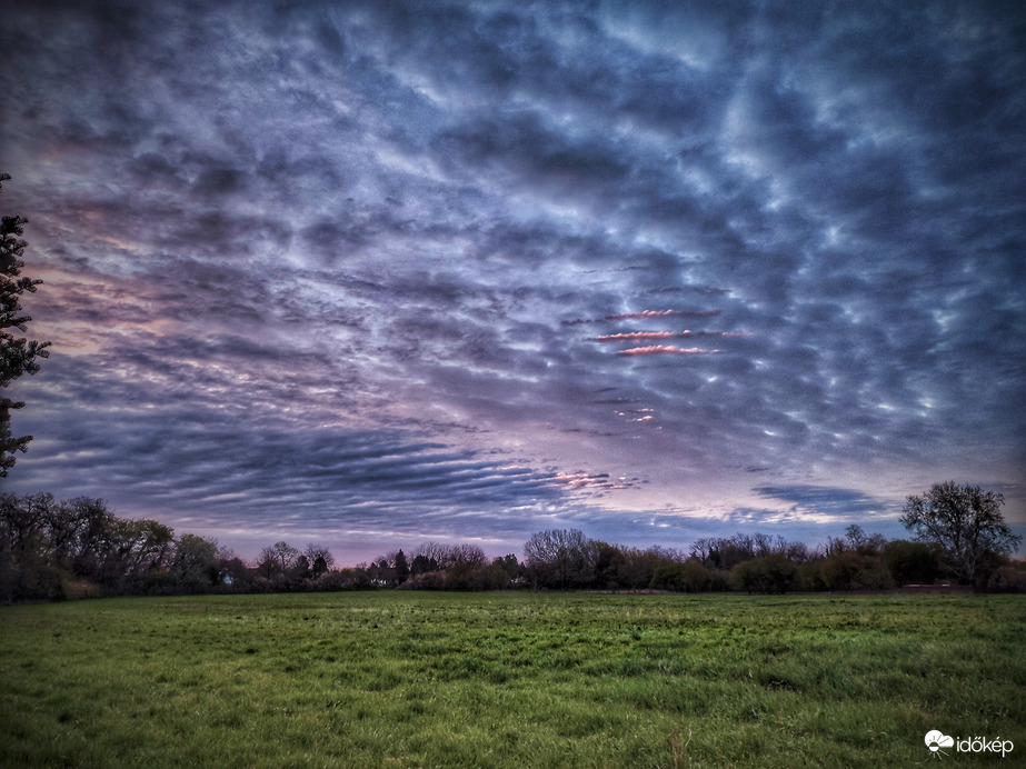 Hurkákkal kezdődik a nap