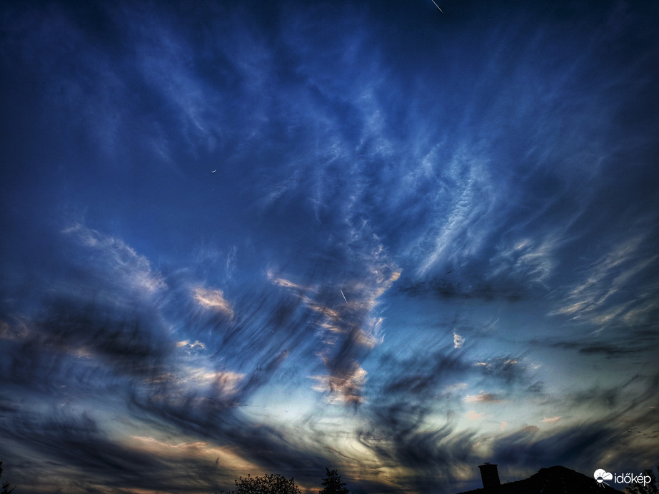 Alkonyati hidegfronti árnyak