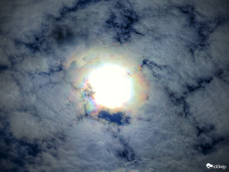 Irizáló bárányok