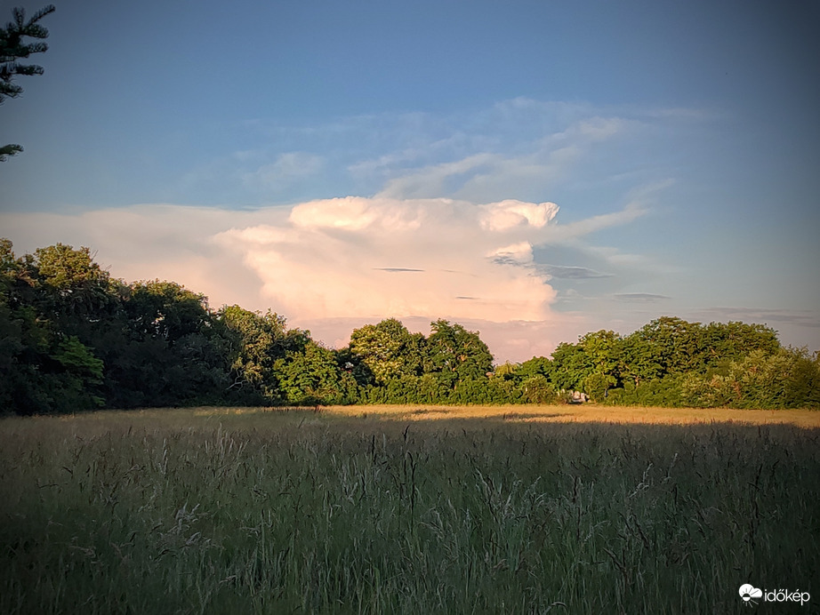 Szolnok melletti zivatarcella életpályája