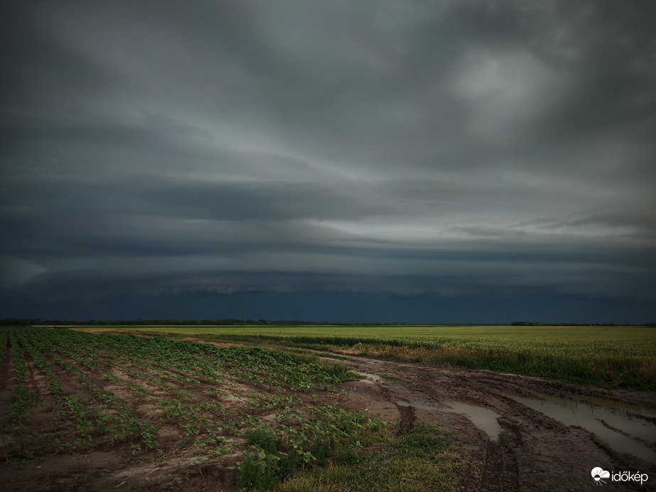 Lesz még bőven öntözés