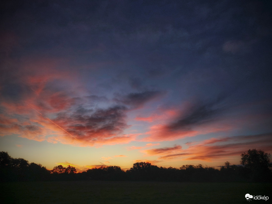 Októberi hajnalhasadás