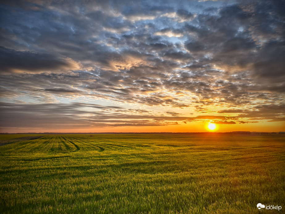 Áprilisi szántó a mese kezdetén