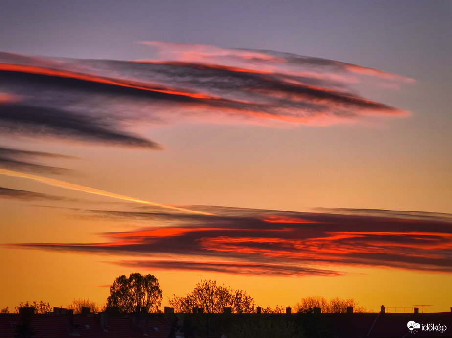 Altocumulus lenticularis