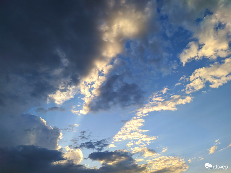 Zivatarfelhő árnyékában