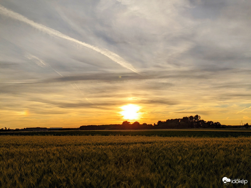 Légköri optikás naplemente