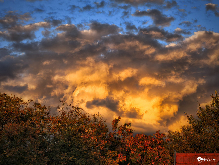 Őszi gomolyok ragyogása
