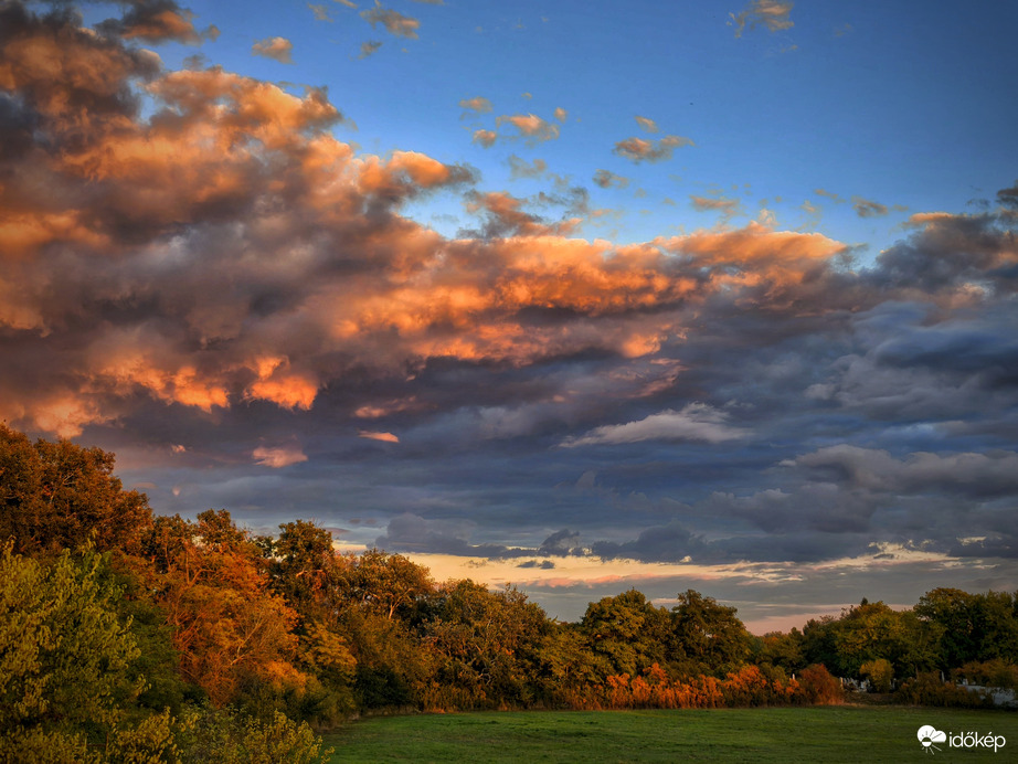 Színek október kora esti vetélkedése