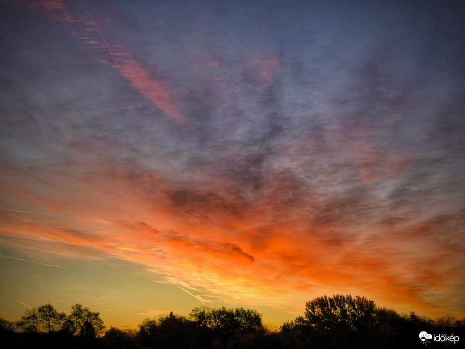Napkelte pillanatához közeledve