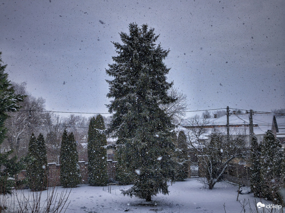 Mielőtt távozna a havazás rázendített rendesen