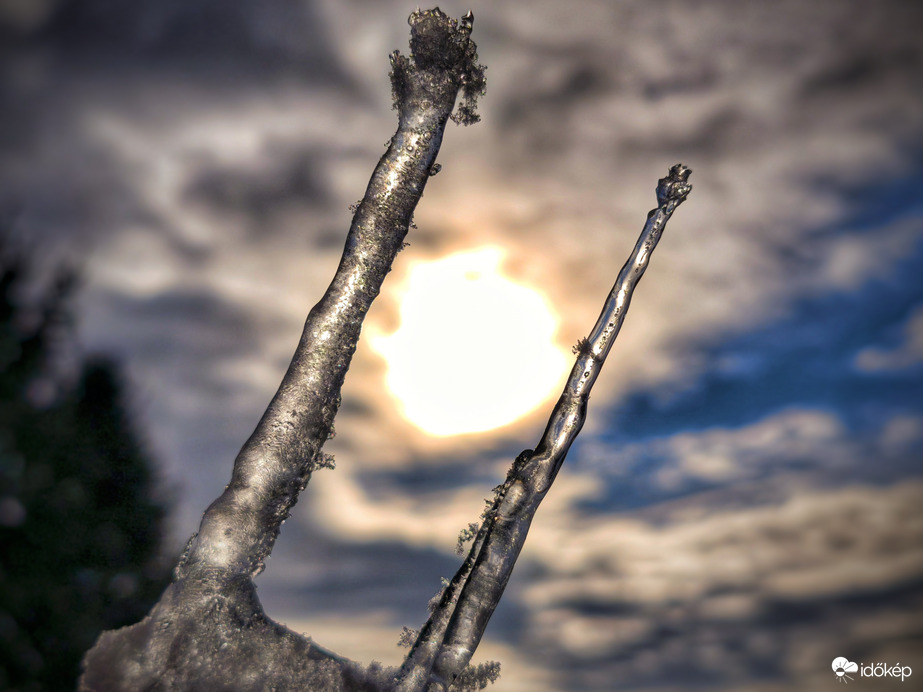 Szabadulás a jégcsapok közül