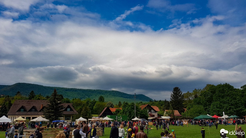 Észlelési fényképek