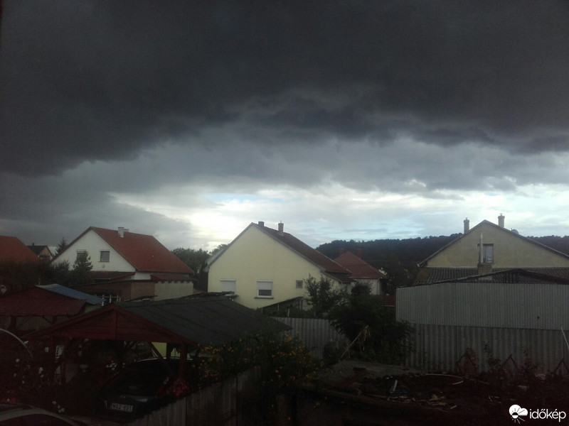 Észlelési fényképek