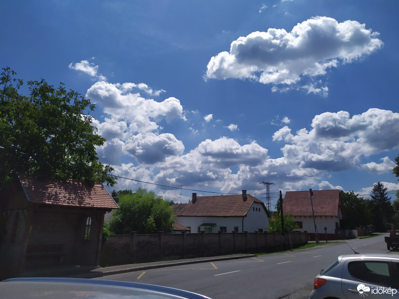 Észlelési fényképek