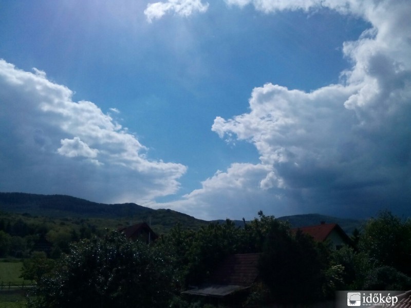 Észlelési fényképek