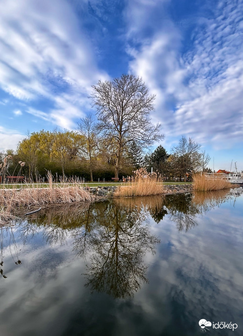  fátyolos felhőjáték tükörben 2.