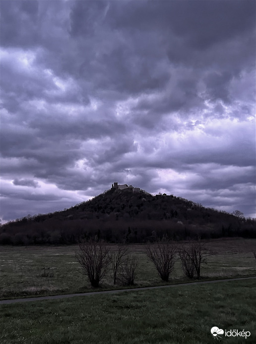 Sötétbe borult Szigliget is… 